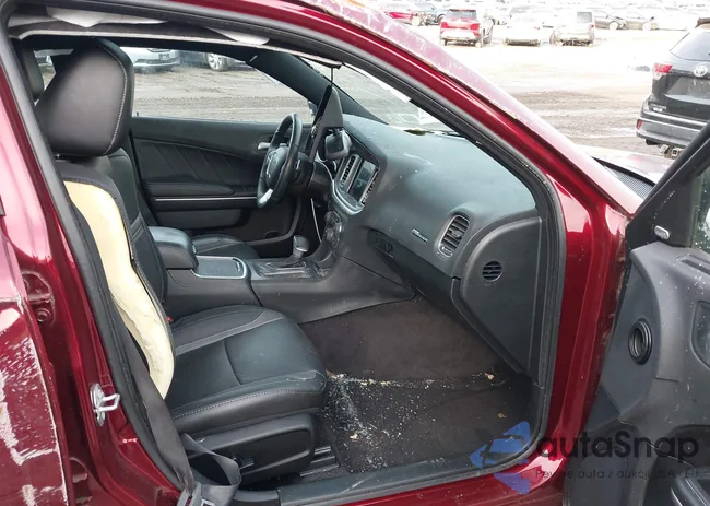 2C3CDXCT2JH332328: 43948488