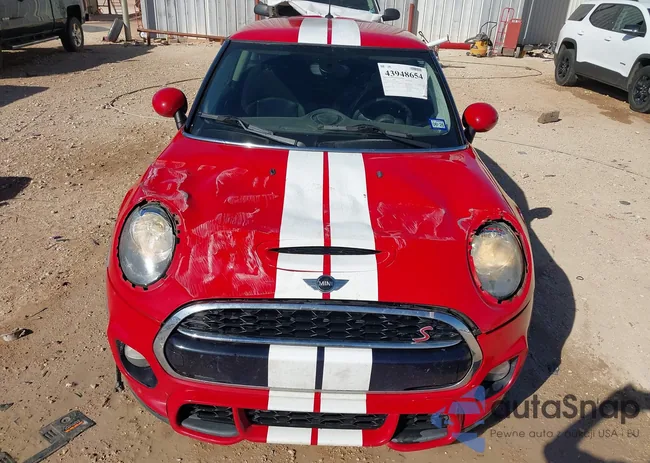 WMWXP7C53F2A38569: 43948654