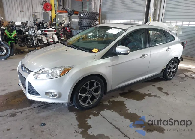 1FADP3F29EL193753: 43949777