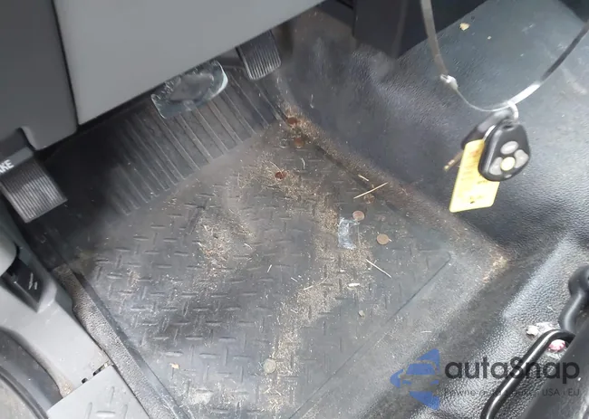 1FTRF02W16KB61302: 43949792