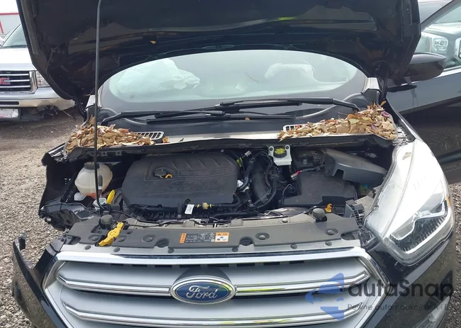 1FMCU0GD6HUC18910: 43949818