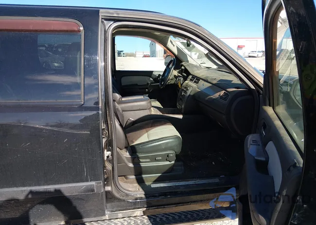 3GNFK12388G277575: 43949834