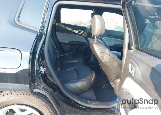 3C4NJDBN7ST542611: 43950077