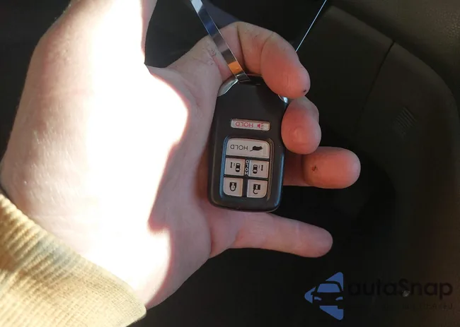 5FNRL5H6XGB157230: 43950325