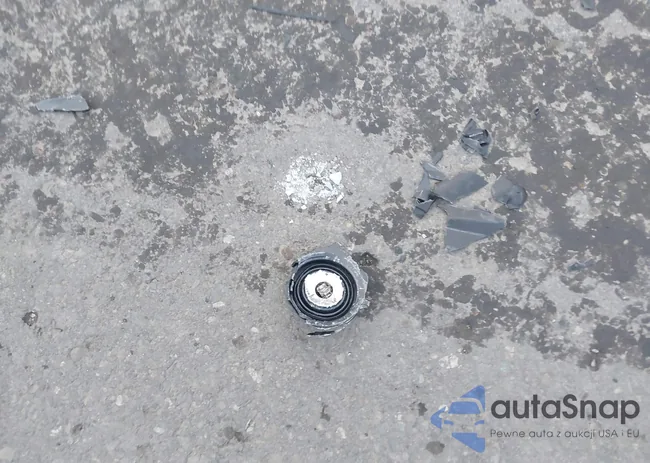 JF2SJADC6FH541677: 43950344