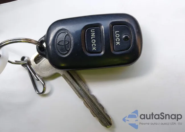 JT2BF22K310294313: 43949367