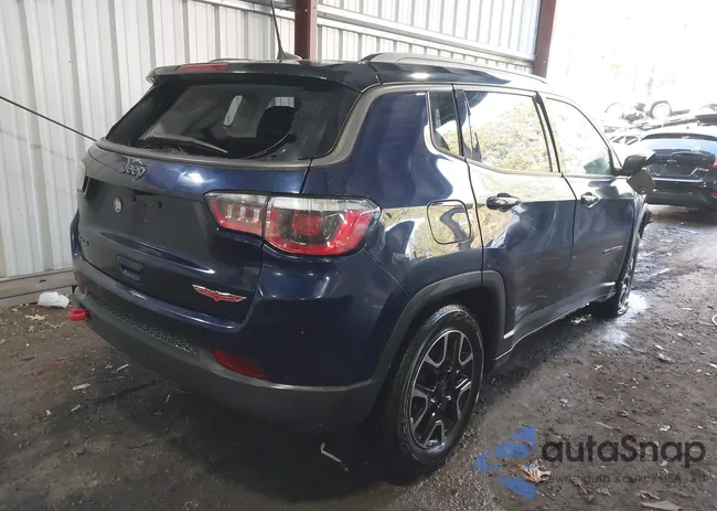 3C4NJDDB8KT748054: 43949404