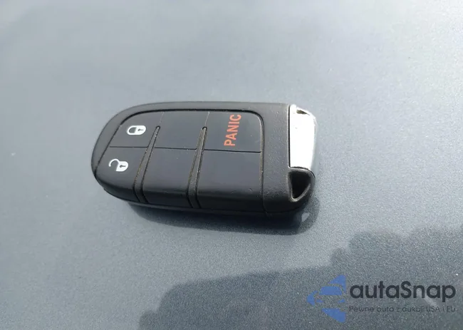 3C4NJDDB8KT748054: 43949404