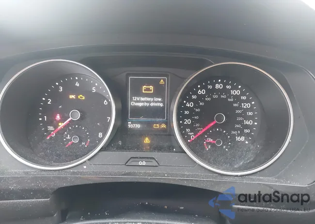 3VV3B7AX7JM082076: 43949411