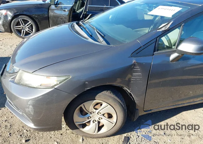 2HGFB2F55DH520877: 43949441