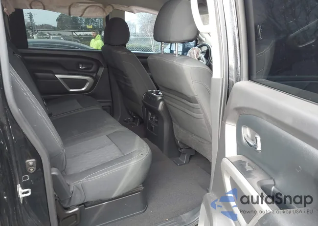 1N6BA1F46HN509916: 43949473