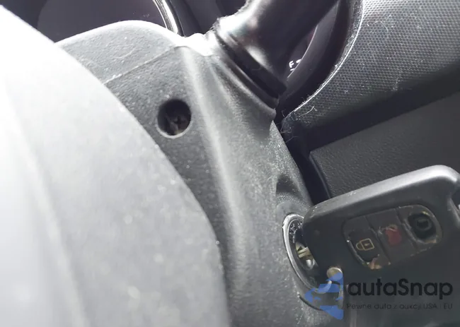 KNDJT2A21B7228557: 43949568