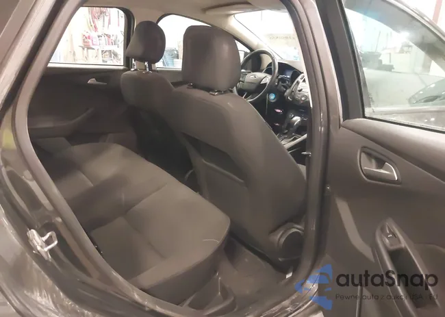 1FADP3F23GL272855: 43950858