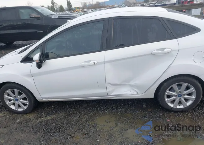 3FADP4BJ9DM177911: 43950923