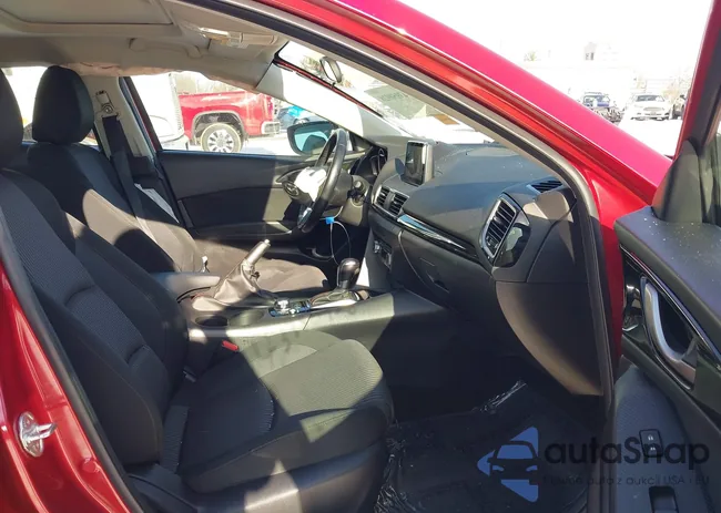 3MZBM1V75FM231889: 43950928