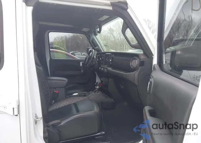 1C4HJXEG5MW600272: 43950941