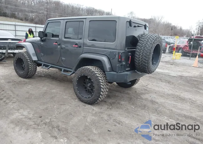 1C4BJWEG3JL903225: 43951048