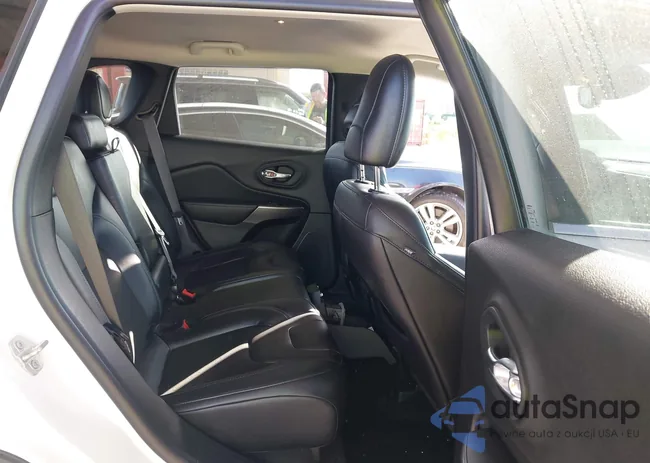 1C4PJMLB9MD146427: 43950403