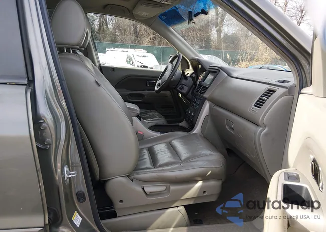 2HKYF18747H523740: 43950617