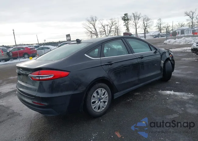 3FA6P0G76LR101918: 43950713