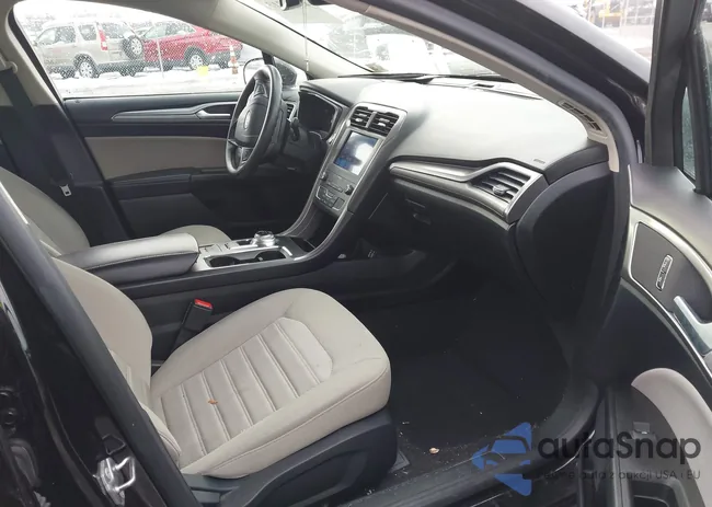 3FA6P0G76LR101918: 43950713