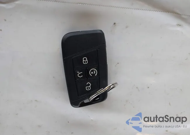 3VV4B7AX8LM054309: 43951887