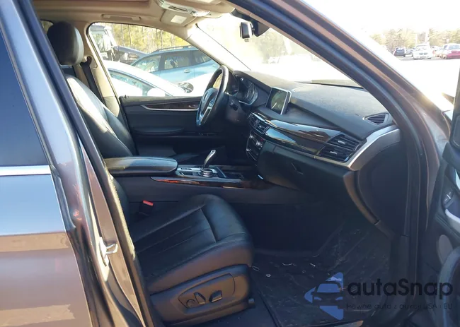 5UXKR0C56F0P15684: 43951918