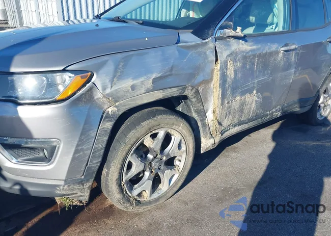 3C4NJCCB2LT211287: 43951955