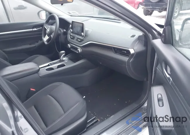 1N4BL4DV5NN364458: 43952002