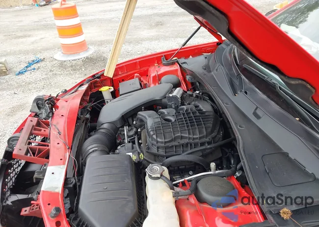 2C3CDXHGXPH690622: 43952017