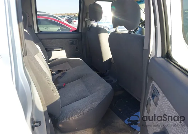 1N6ED27T6YC370656: 43952082