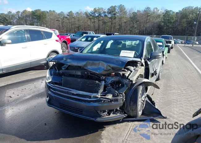 3FA6P0RU4HR279742: 43952193