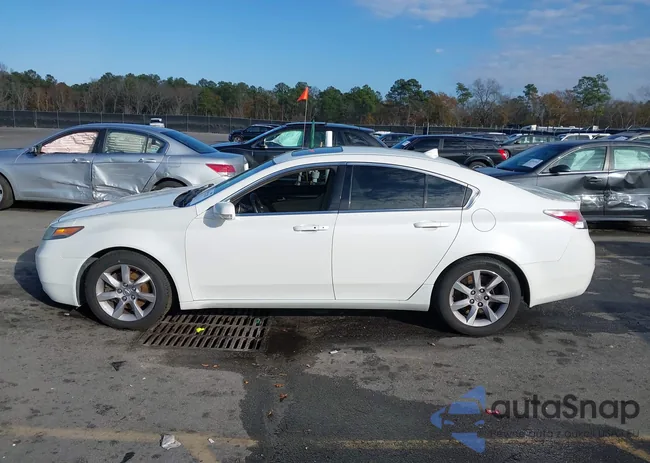 19UUA8F53DA008210: 43952253