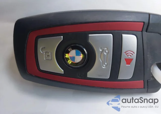 WBA8E1C55JA758460: 43952273