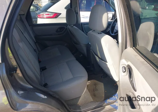 1FMCU93166KD18059: 43952278