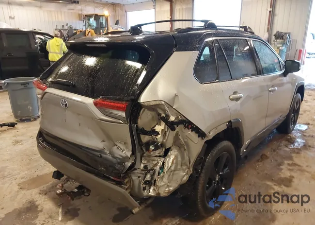 2T3E6RFV2LW001338: 43951378