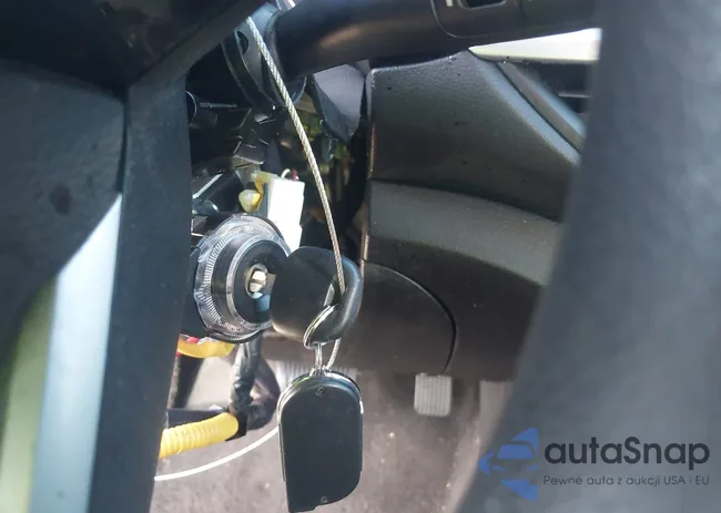 3KPF24AD9KE111914: 43951383