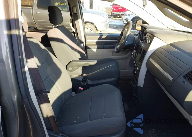 2D4RN4DE0AR453714: 43951386