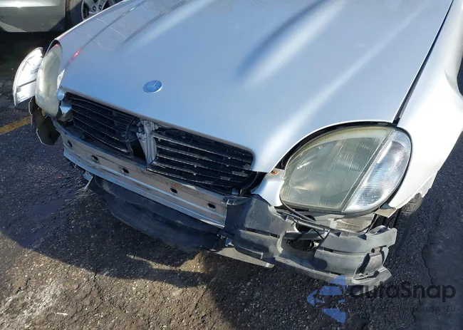 WDBKK49F81F204382: 43951415