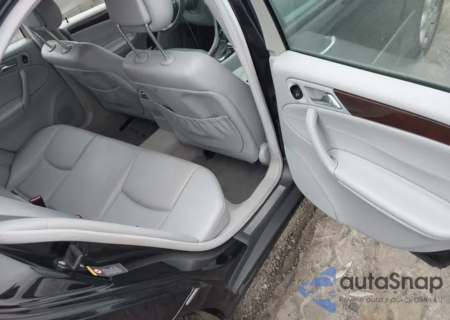 WDBRF84J24F482432: 43951547