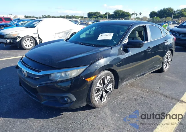 19XFC1F72HE015727: 43951560