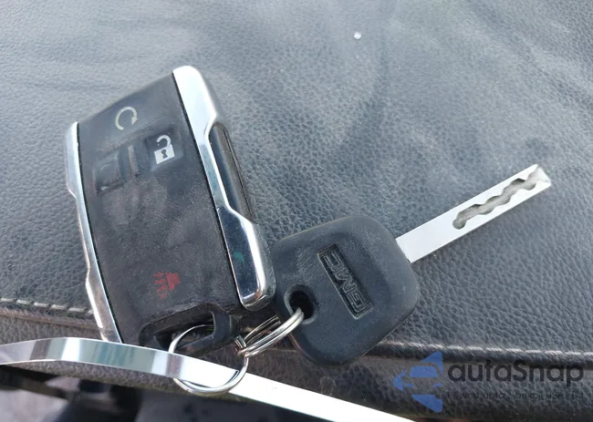 3GTU2WEC7FG515311: 43951573