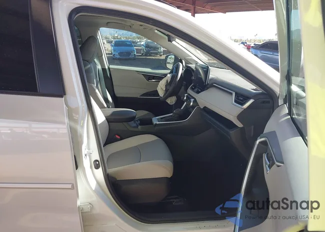 2T3A1RFVXRW419927: 43951586