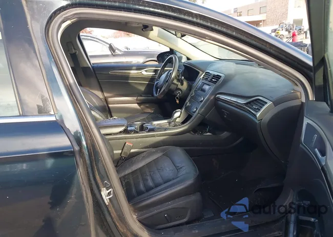 3FA6P0H93ER277151: 43951756