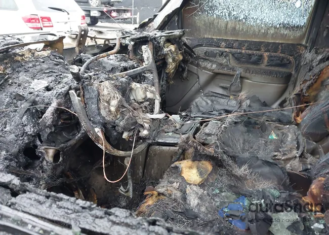 2GTEC19T311185425: 43952835