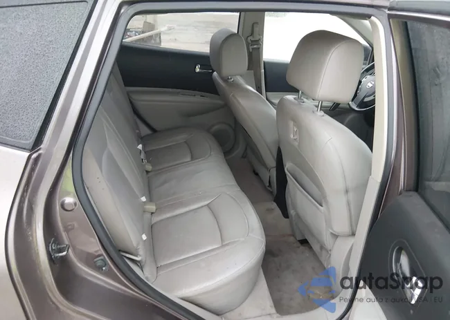 JN8AS58VX9W443878: 43952935