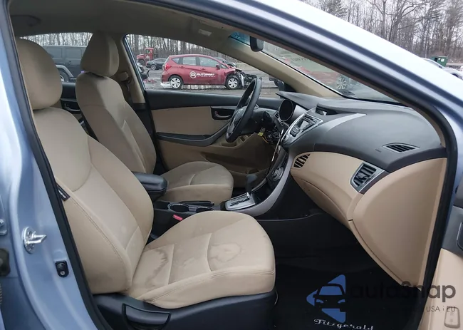 KMHDH4AE7CU338581: 43953043