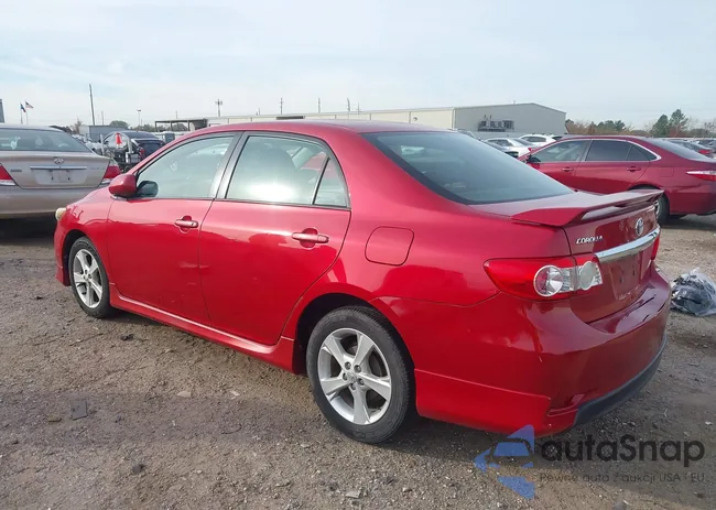 2T1BU4EE9BC586053: 43953153