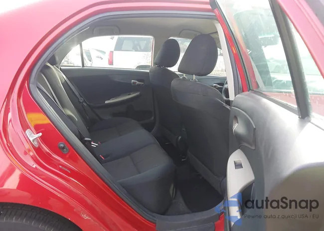 2T1BU4EE9BC586053: 43953153