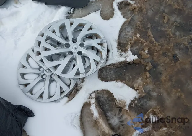 2T1BURHE4JC004478: 43953193